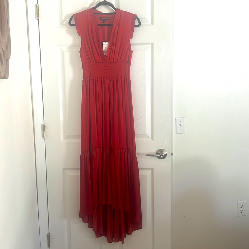Banana Republic red v-neck dress. NWT. Size 4.